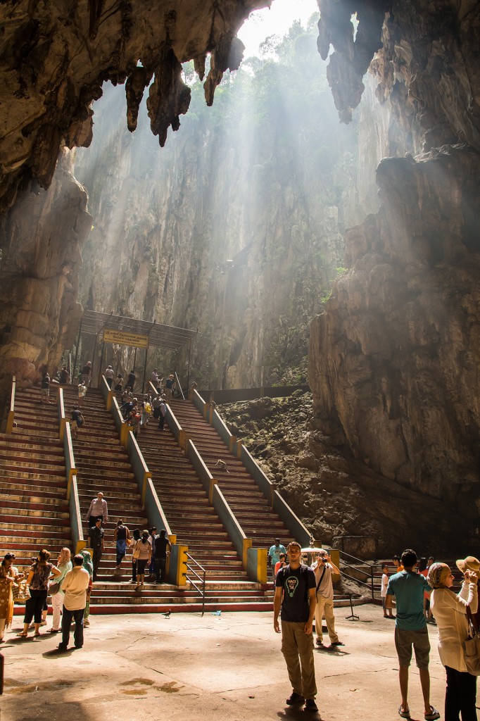 Schody wewnątrz Batu Caves