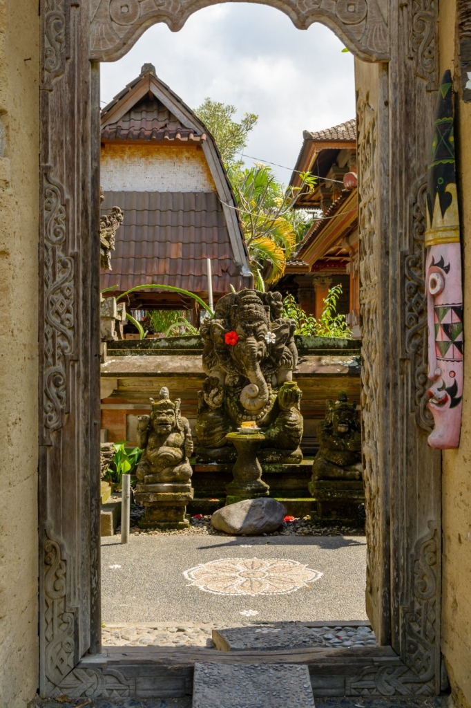 Wejście do balijskiego domu