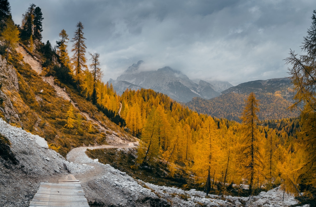 Pierwsze widoki z podejścia pod Tre Cime